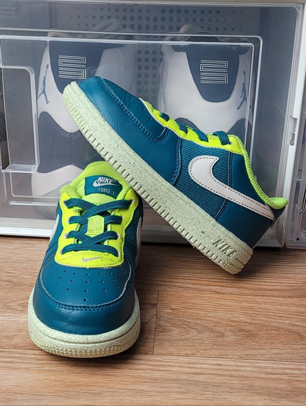 nike air force 1 Crater Kids Sz10c Bright Spruce/Phantom/Volt